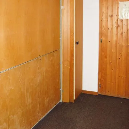 Les Melezes Apartment *